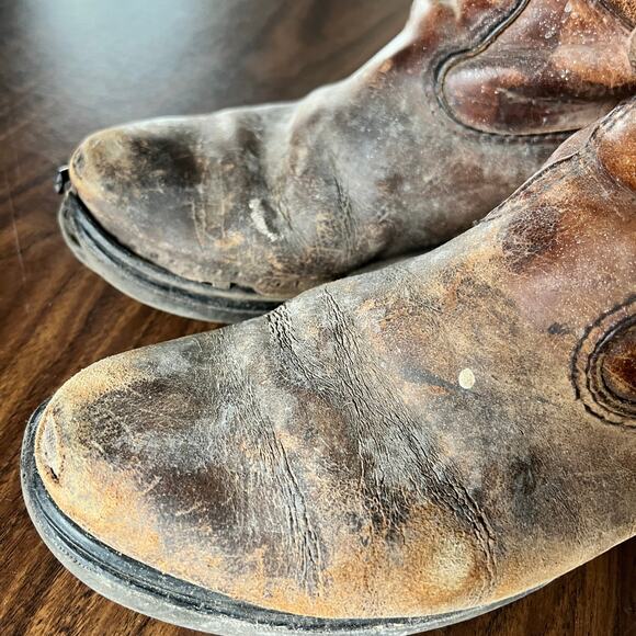 Destroyed Thrashed Men\'s Red Wing Boots Size 8.5 D main image 8